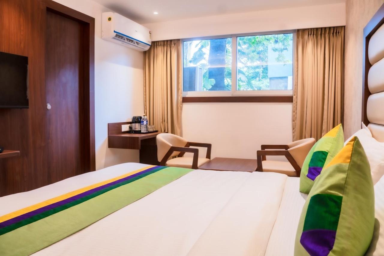 Treebo Serenity Inn, Koregaon Park プネ エクステリア 写真