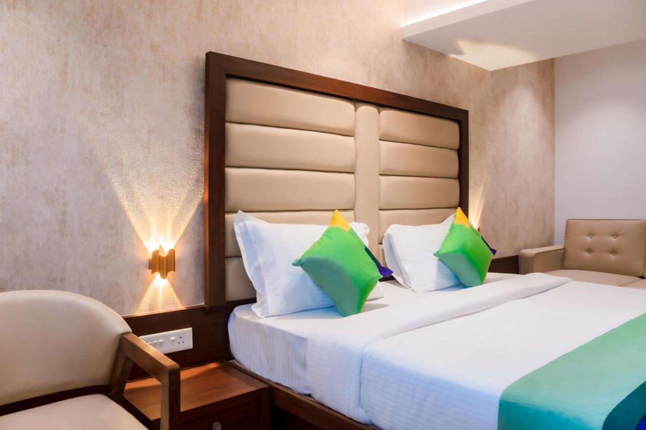 Treebo Serenity Inn, Koregaon Park プネ エクステリア 写真