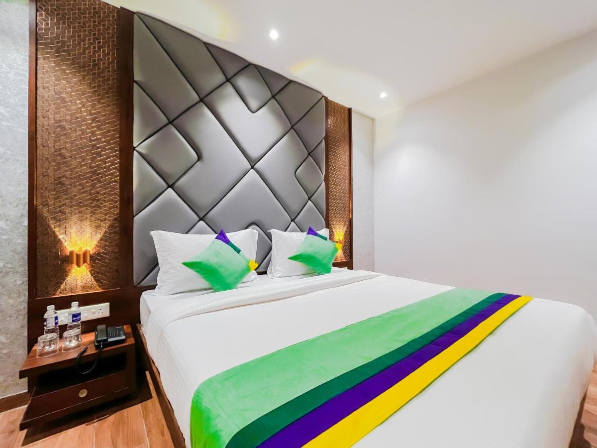 Treebo Serenity Inn, Koregaon Park プネ エクステリア 写真