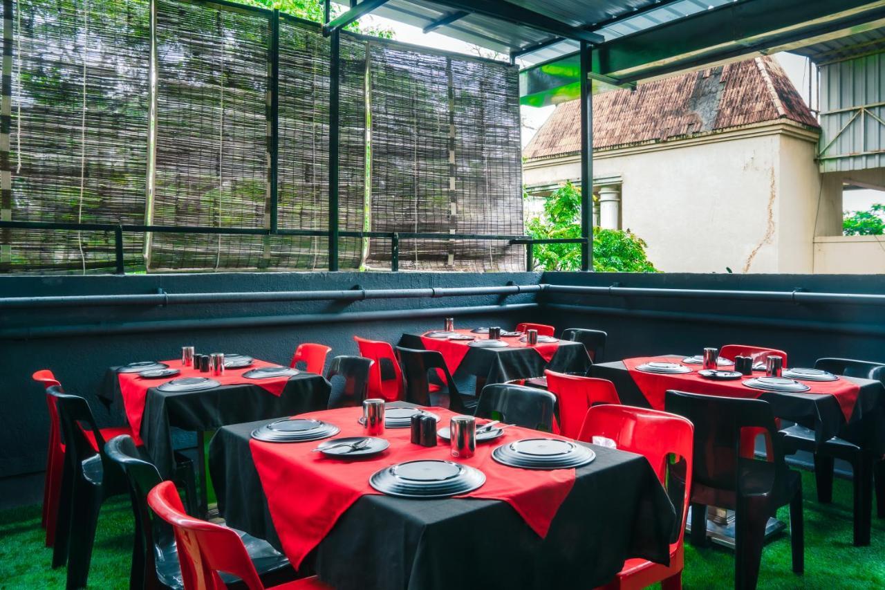 Treebo Serenity Inn, Koregaon Park プネ エクステリア 写真
