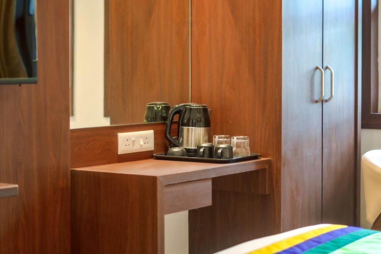 Treebo Serenity Inn, Koregaon Park プネ エクステリア 写真