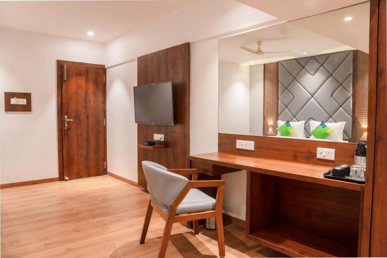 Treebo Serenity Inn, Koregaon Park プネ エクステリア 写真