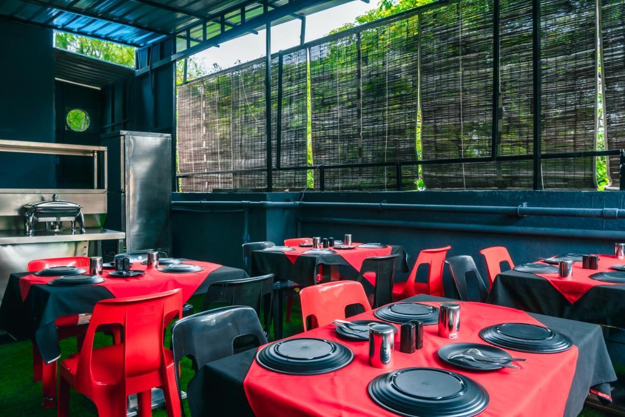 Treebo Serenity Inn, Koregaon Park プネ エクステリア 写真